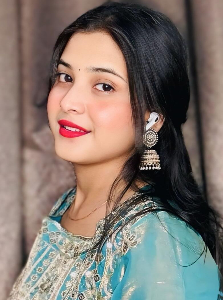 স্বামীর অফিসে সেক্রেটারির সাথে